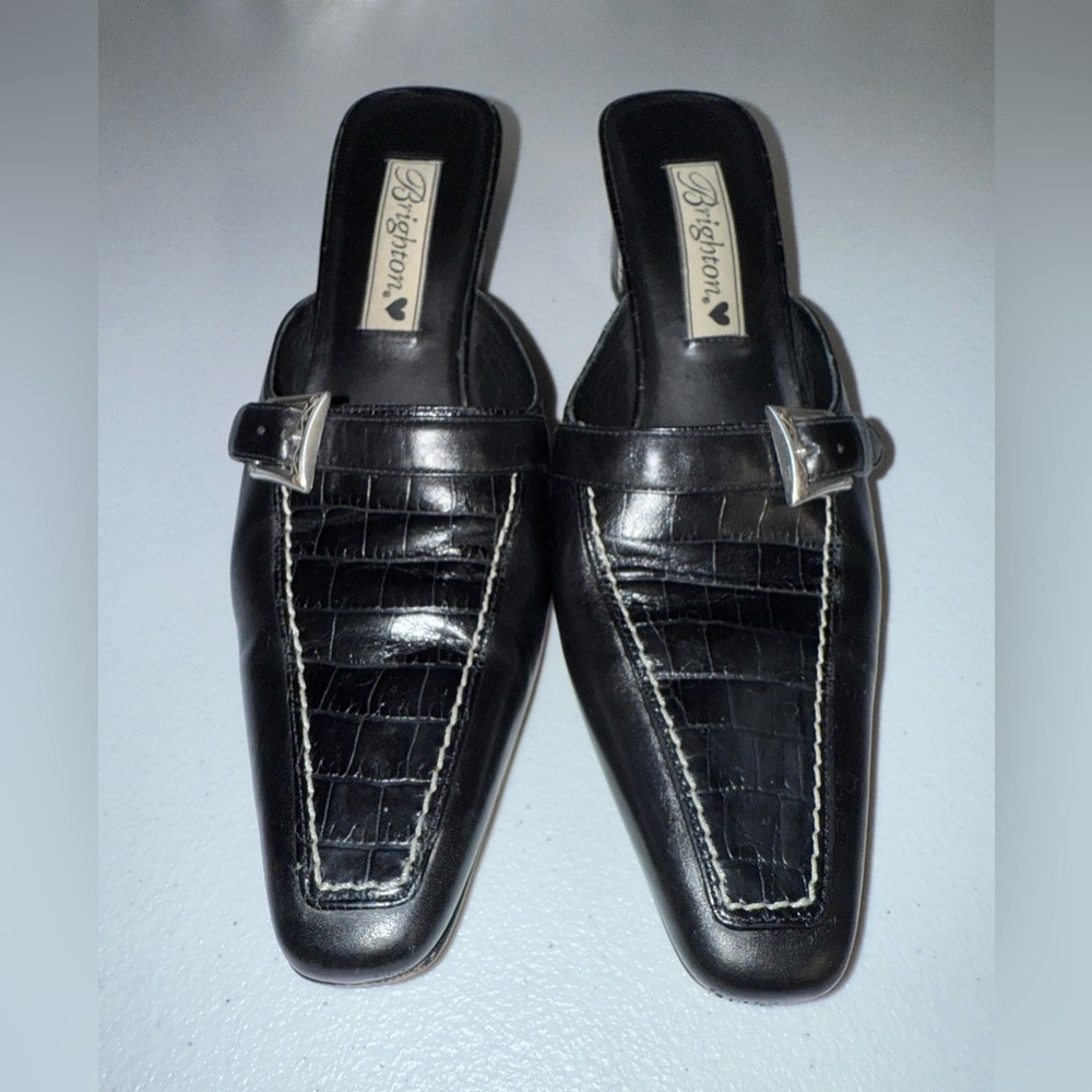 Brighton Bench Made Sz 6 1/2 M Black Mule Clog Heels Faux Alligator Skin - Picture 2 of 9
